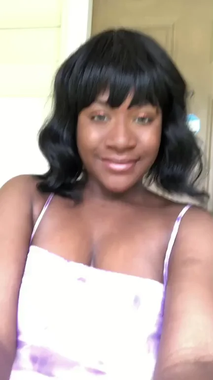 Ebony Babe's Summer Body Tease: Thick Curves Dripping Hot