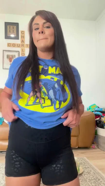 Some natural mommy titties