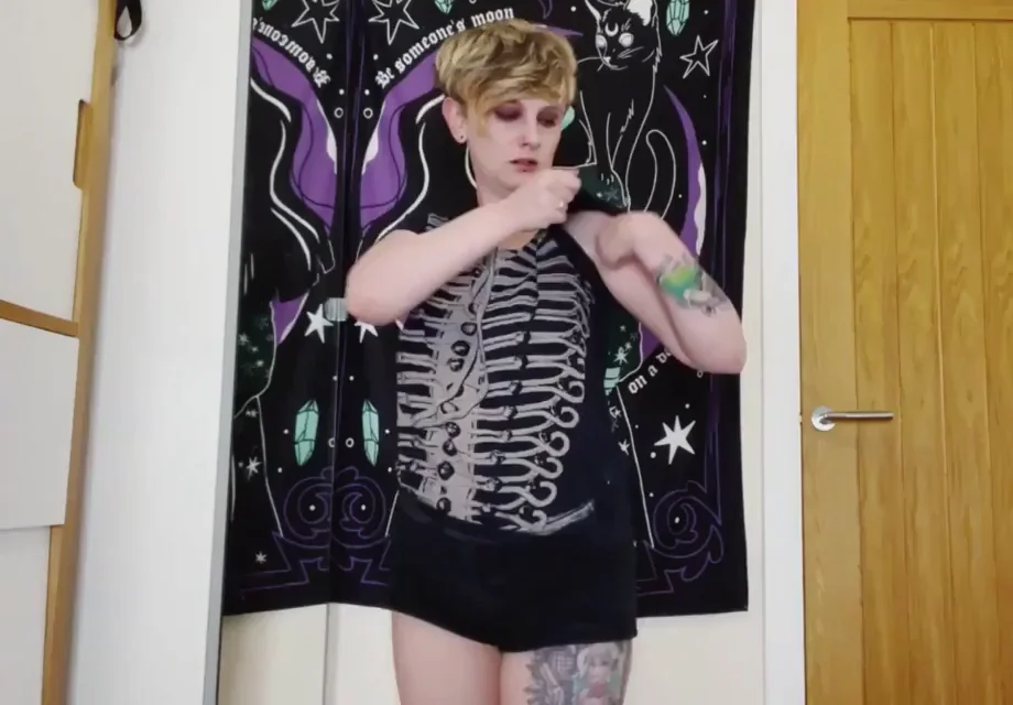 how do we feel about emo tits?