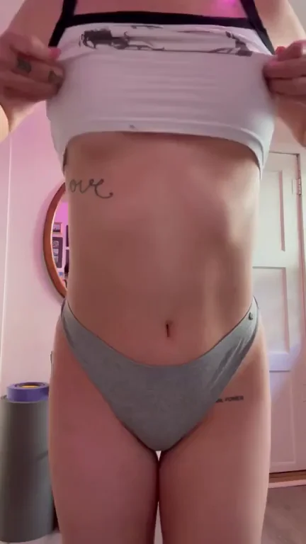 Cute perky bouncy titties (drop)