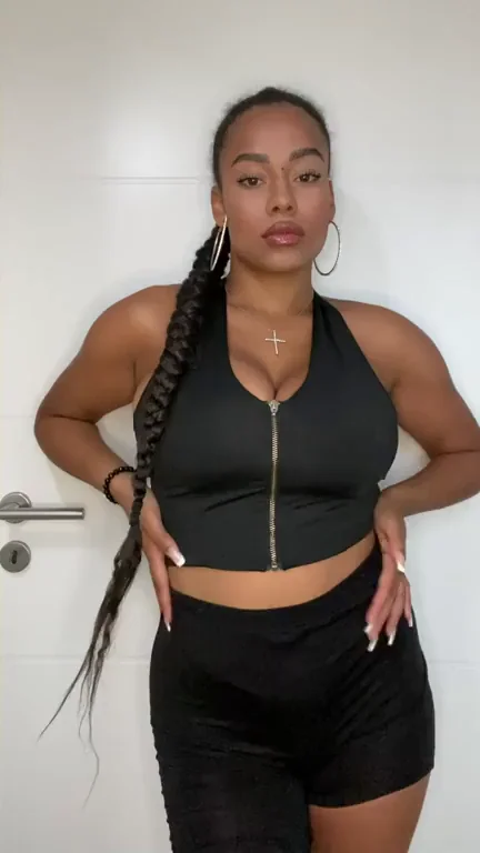 The perfect tits to be covered in cum