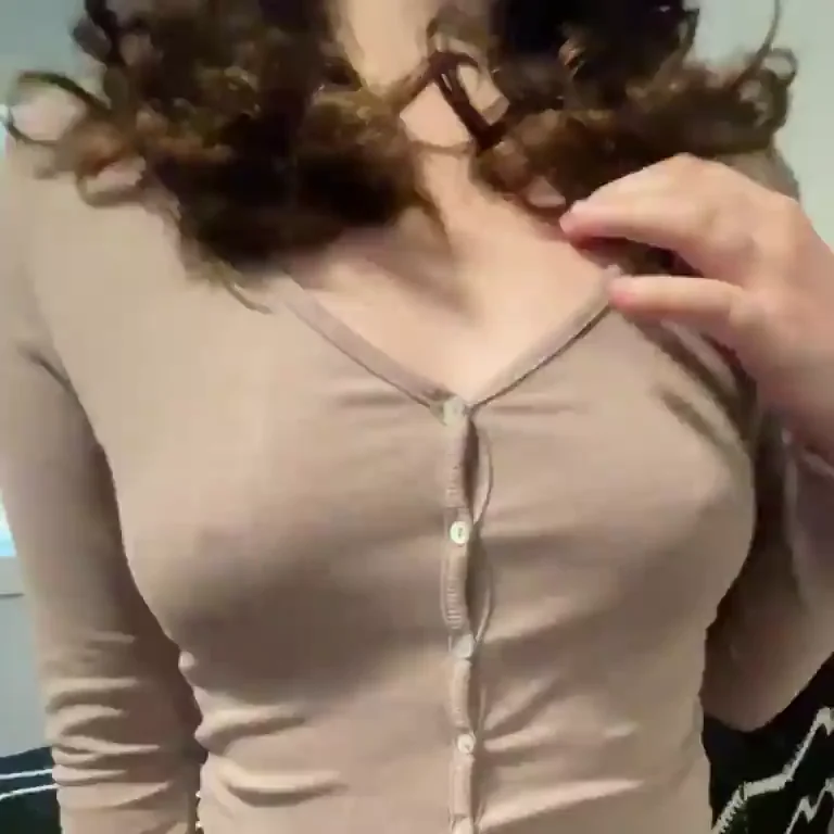 🍈 Jiggly Titty Bounce Tease 🍈