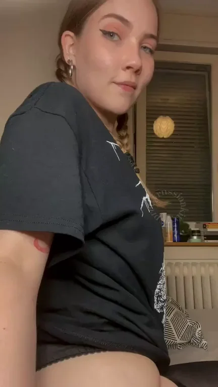 Stretch My Tight Bubble Butt Hole