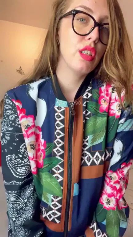If I was your gf I’d send you videos like this to sleep better