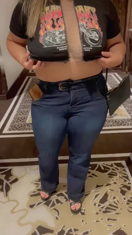 Sharing My Thick Slut's Massive Areola Tits 😈🍒