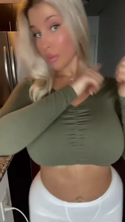 Thick Blonde Bombshell: Stacked Front & Back Assets Exposed 🥵