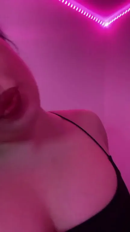 🍑 Perfect Way to End My Day with Ass Play 😈
