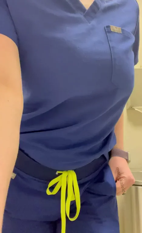 Ass Big LIVE NOW ON COMMENTS