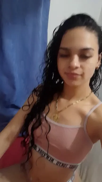 This Curvy Body Keeps Your Cock Busy 🍑🔥