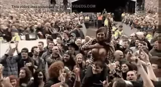 Big tits in concert