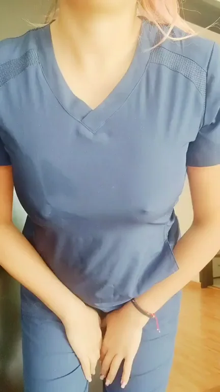 Forgot to wear a bra today at work .. do you think my patient will notice? 👆©"âš•ï¸ðŸ©ºðŸ’