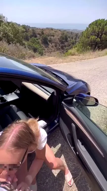 I always have the urge to suck cock