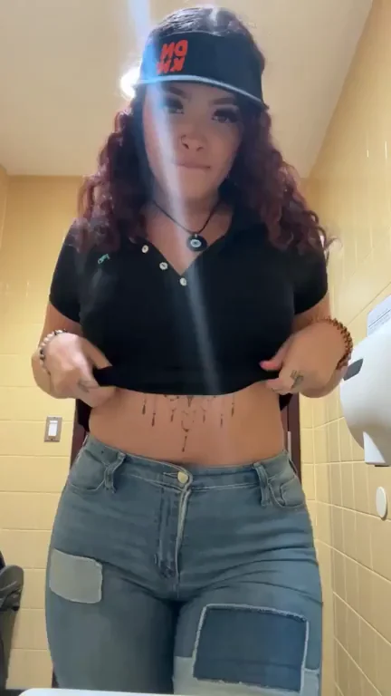 I'm your thick coworker| would you fuck