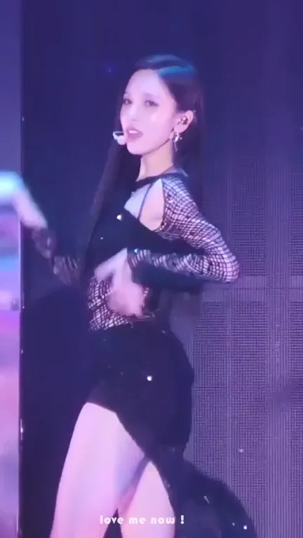 MISAMO - Mina