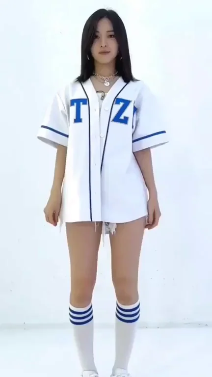 ITZY - Ryujin