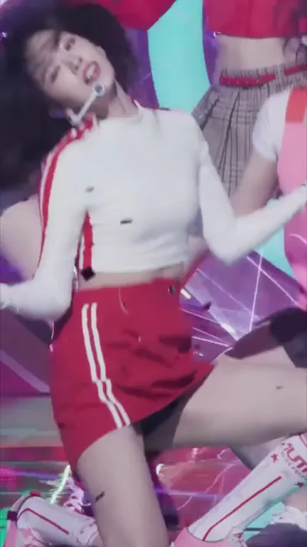 IVE - Yujin