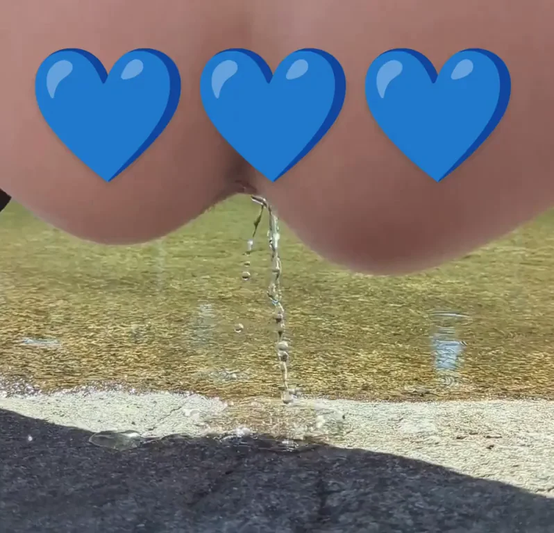 Swedish Slut's Epic Outdoor Squirt Blast After Ass-Pounding