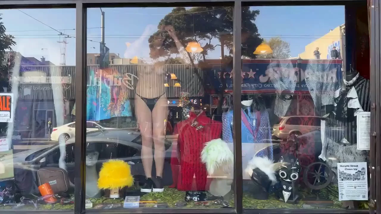 Dancing naked in a shop window! [f]