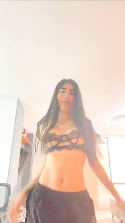 [TW] ðŸ™ˆI need a friend willing to eat my pussy sometimesðŸ’™