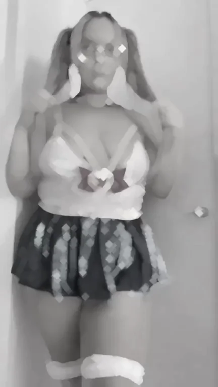 Bend This Snapchat Slut Over 🍑💦