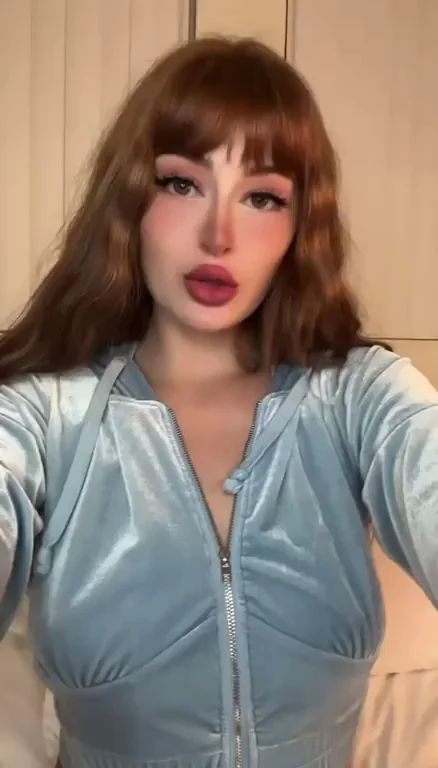 TikTok Slut Teases: You Can Pound Me Better 😏🍑