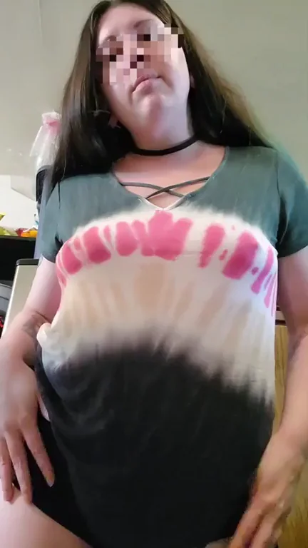 Tie dye titties
