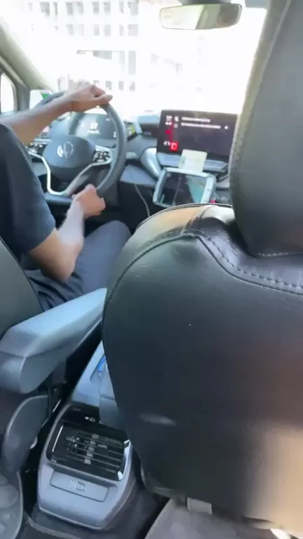 Arab girl flashing in taxi|