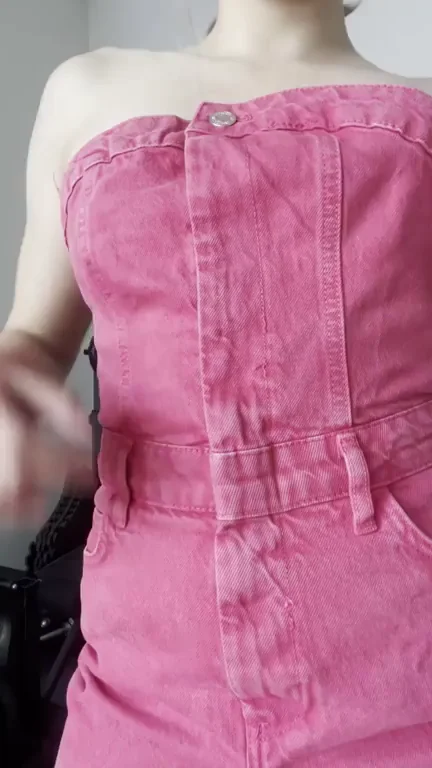 Petite Slut Shy About Her Massive Tits in Tight Denim 😳🍈🍈