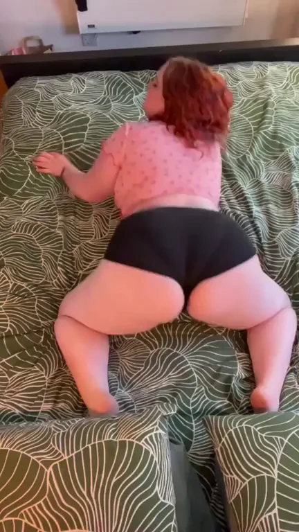 🍑 Begging for Dick Donations - Epic Ass Up Tease [F] 🔥