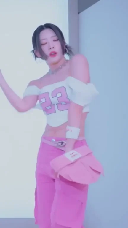 ARTMS - Kim Lip