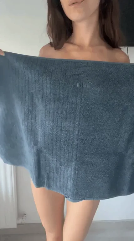 I'm not good at magic tricks, but I can make clothes disappear!