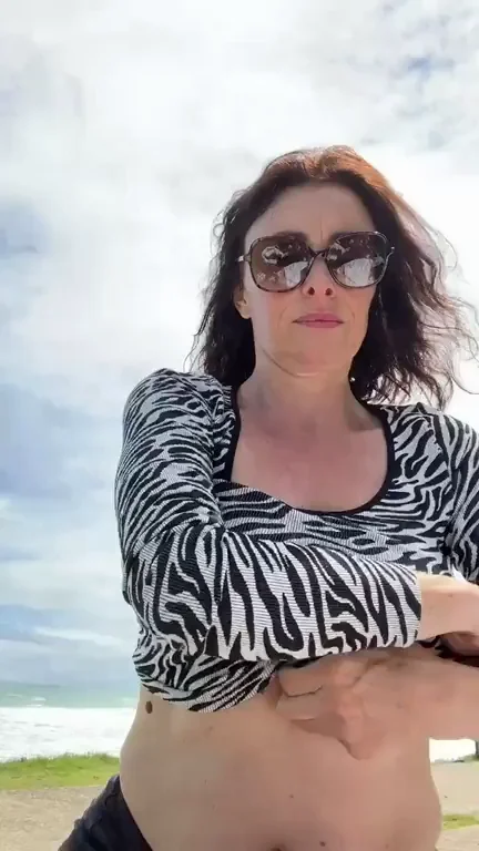 All natural MILF with 2 kids