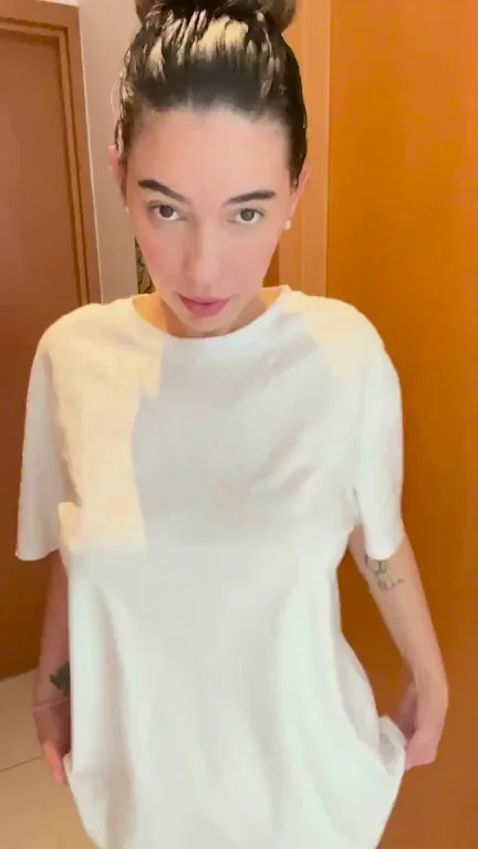POV: you're my neighbor seeing my tits for the first time🥵
