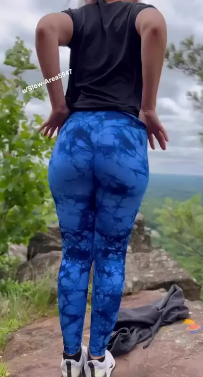 Are you adventurous enough to fuck me outdoors ? 😈