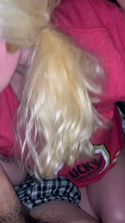 Anyone want to see the full video of this pussy getting destroyed?