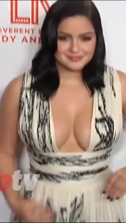 Ariel Winter's Massive Tits Spill Out in Slutty Dresses 💦🍒
