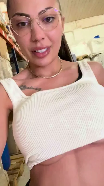 You know I can cum with nipple sucking 😁‰