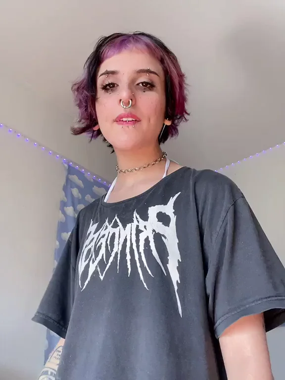 Neon-Haired Goth Tease Lifts Shirt to Flash Perky Anime Tits