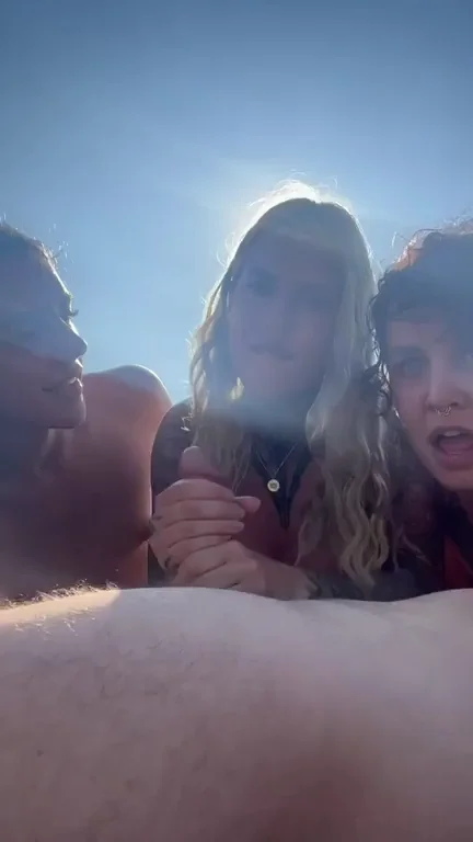 Team Sluts Finishing the Job Together 💦👯‍♀️🍆