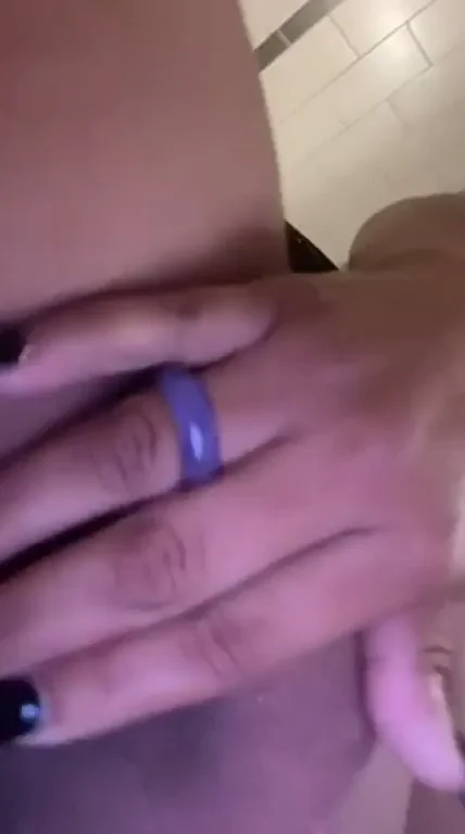 Waxed my pretty pussy âœ¨