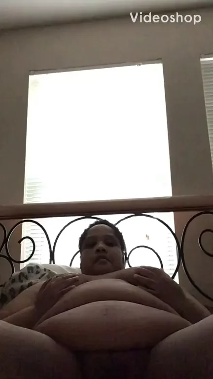U want mommy to be your personal bbw cum slut??