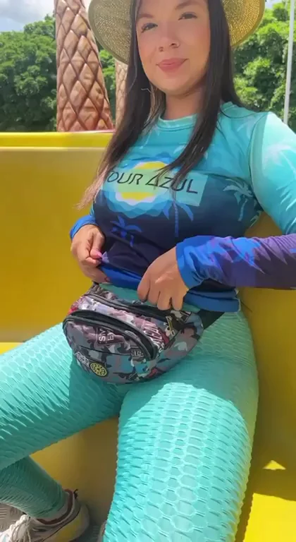 flashing at the amusement step park