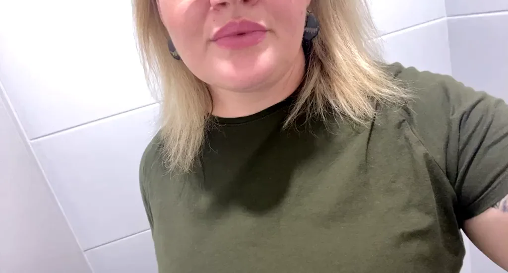 I like showing off at work [f]