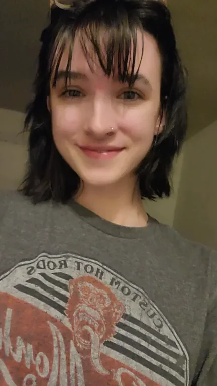 do you like petite girls with tiny tits?
