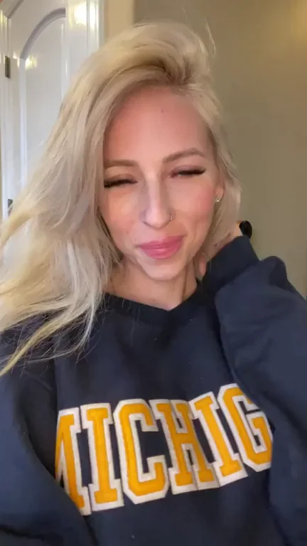 Go Blue Slutty Tease 💙🍑🔥