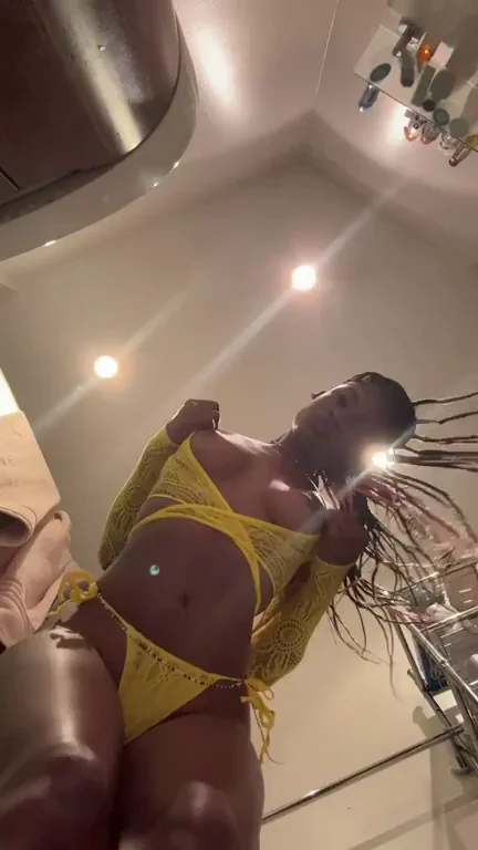 Daddy, Can This Thick Ebony Slut Sit on Your BBC? 🍑🍆🔥