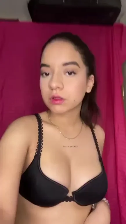 😈 Busty Latina Tease: Does This Make Your Cock Throb? 💦