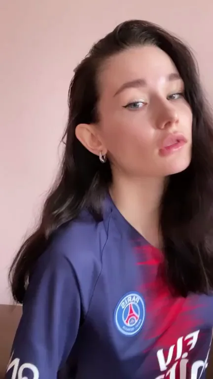 🔥 Russian Fuckdoll in PSG Jersey Begs to Be Used 😈