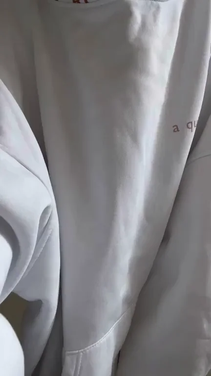 Do I looks sexy in hoodie?