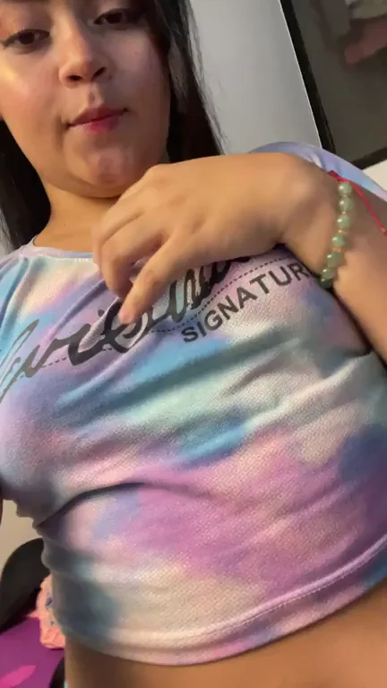 Snapchat Slut Teases Her Tiny Tits - Stare and Tell Me!